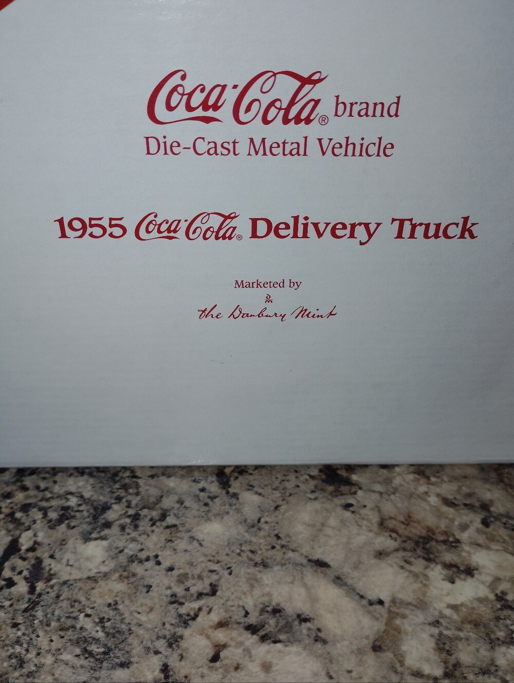 New Coca Cola Yellow Delivery Bottle Truck with Red Wheels - Picture 5 of 7